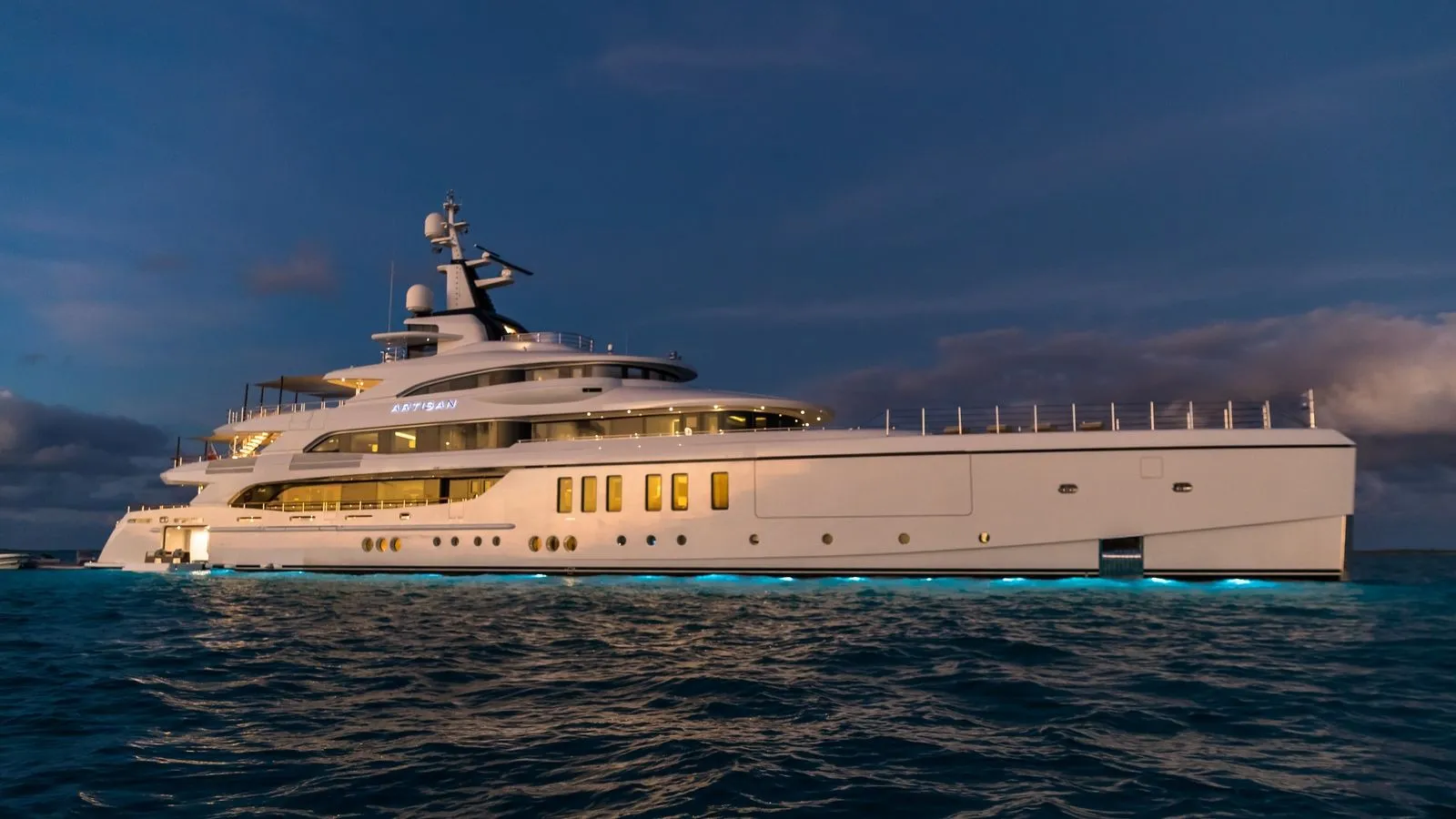 ARTISAN aft deck dining Phuket