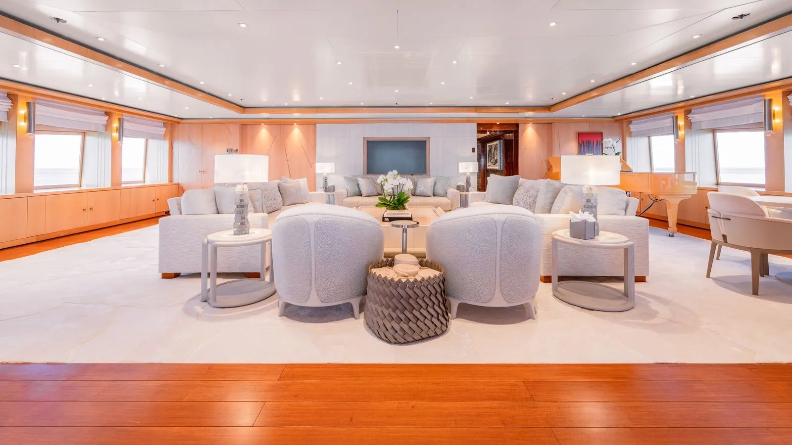 BATELLO luxury main salon interior