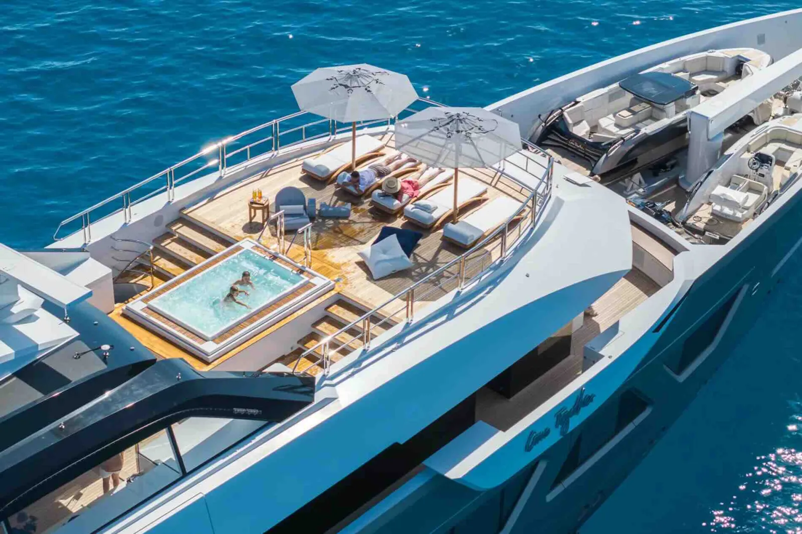 COME TOGETHER master cabin