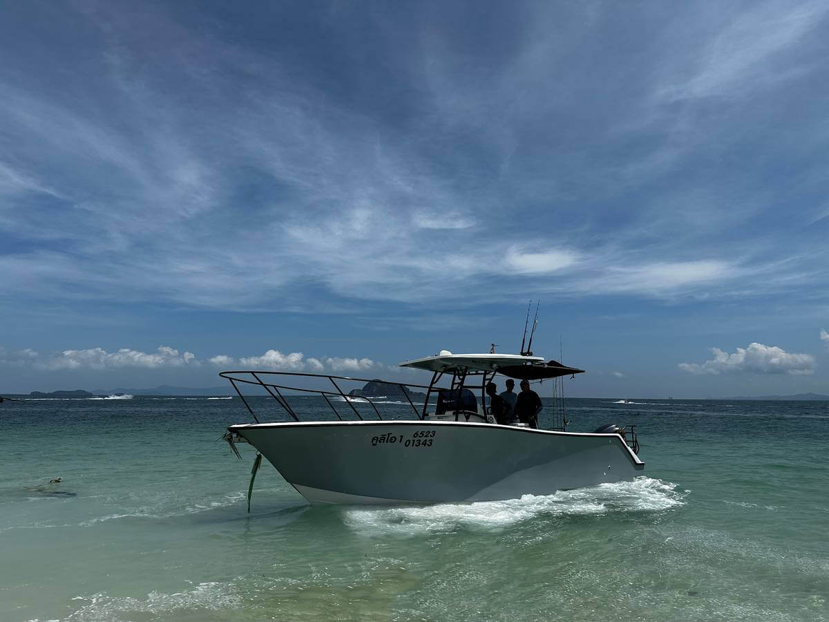 Culio speed boat exterior Phuket