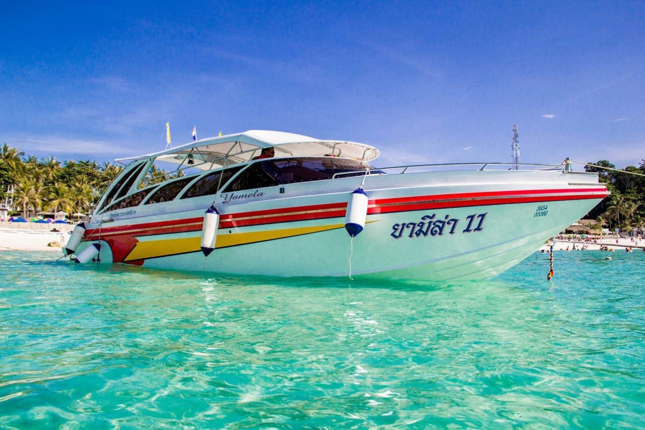 Yamela Speedboat passenger seating area